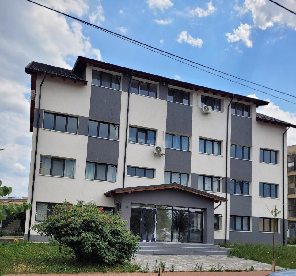 Studio Home Onesti Εξωτερικό φωτογραφία
